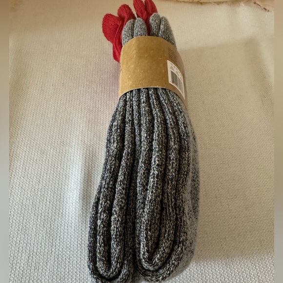 NWT Thermal Socks by Hot Feet-2 pair of Men's All-Weather Heavy Duty Crew Socks - Picture 8 of 9